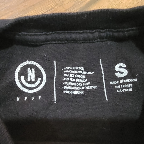 NEFF top - Picture 4 of 5